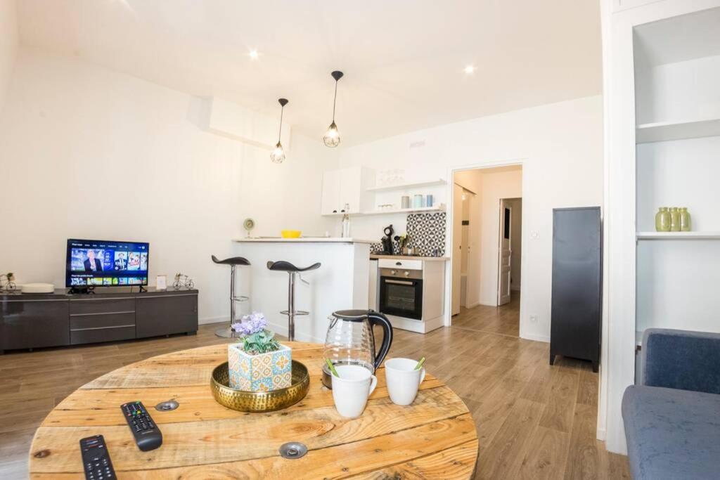 L'Escale - Topdestination-Bourg - Centre Ville - Classe 3 Etoiles Εξωτερικό φωτογραφία